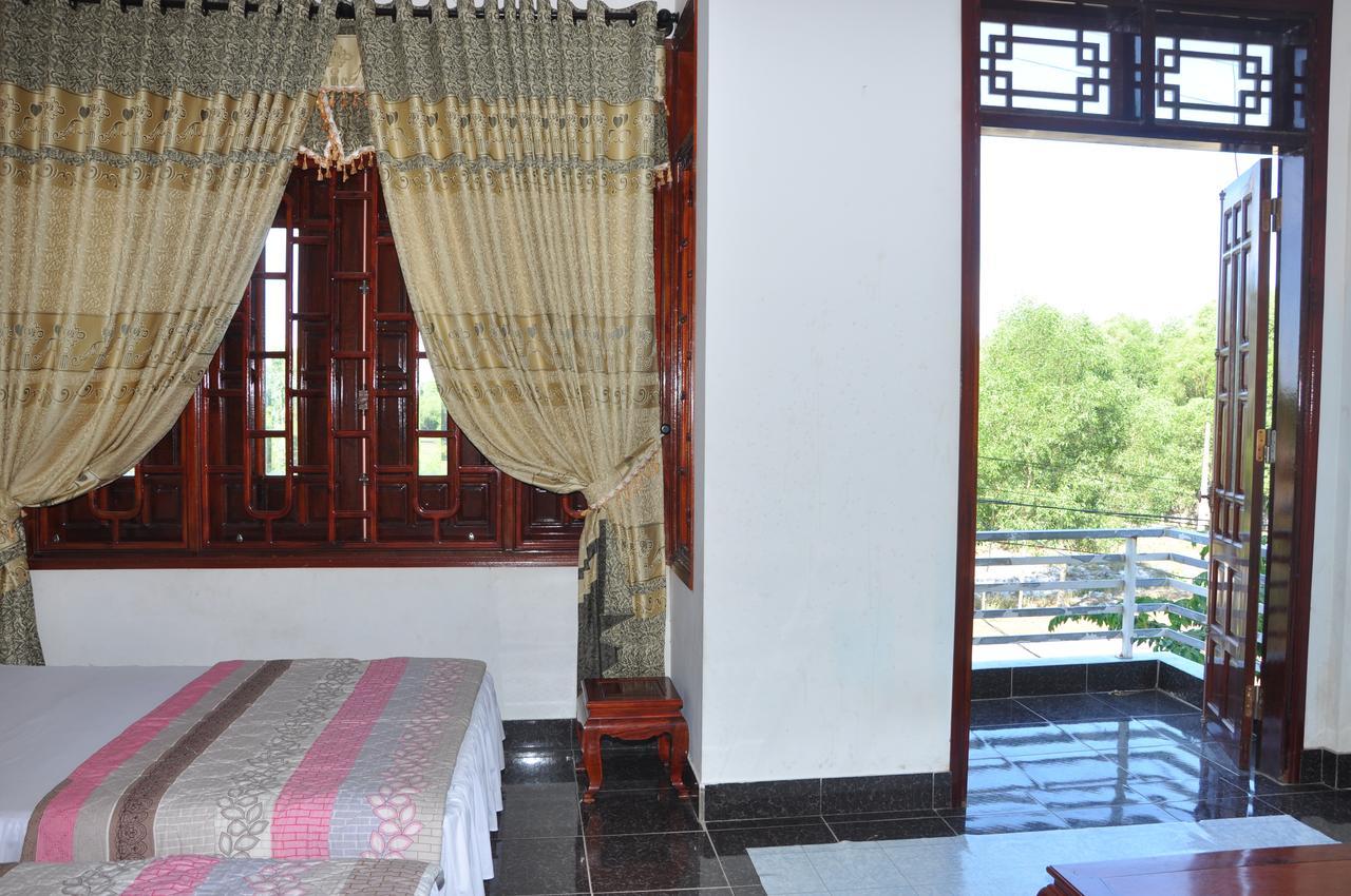 Volga Hotel Hue Exteriör bild